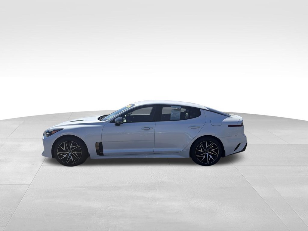 Used 2022 Kia Stinger GT-Line RWD image 3