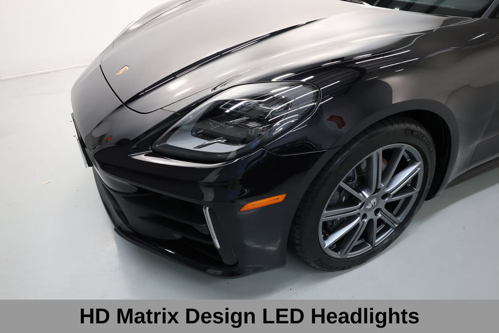 Used 2025 Porsche Panamera image 47