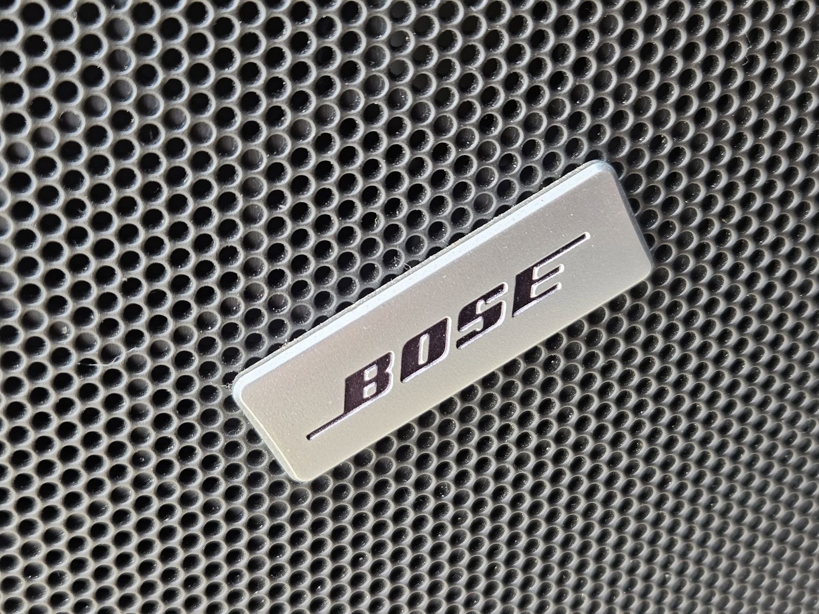 Used 2023 Chevrolet Traverse RS image 31