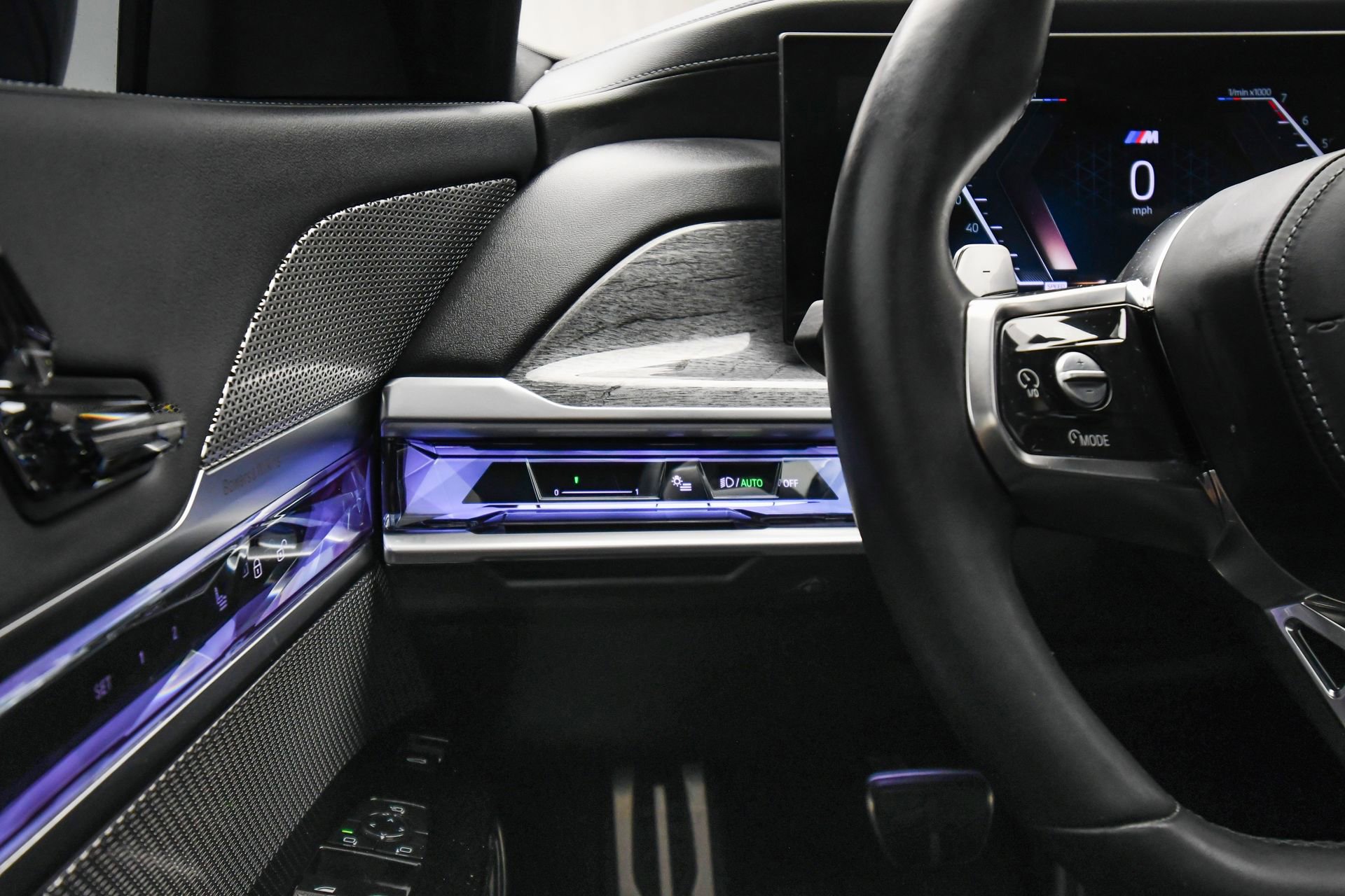 Used 2024 BMW 760i xDrive 760i xDrive image 34