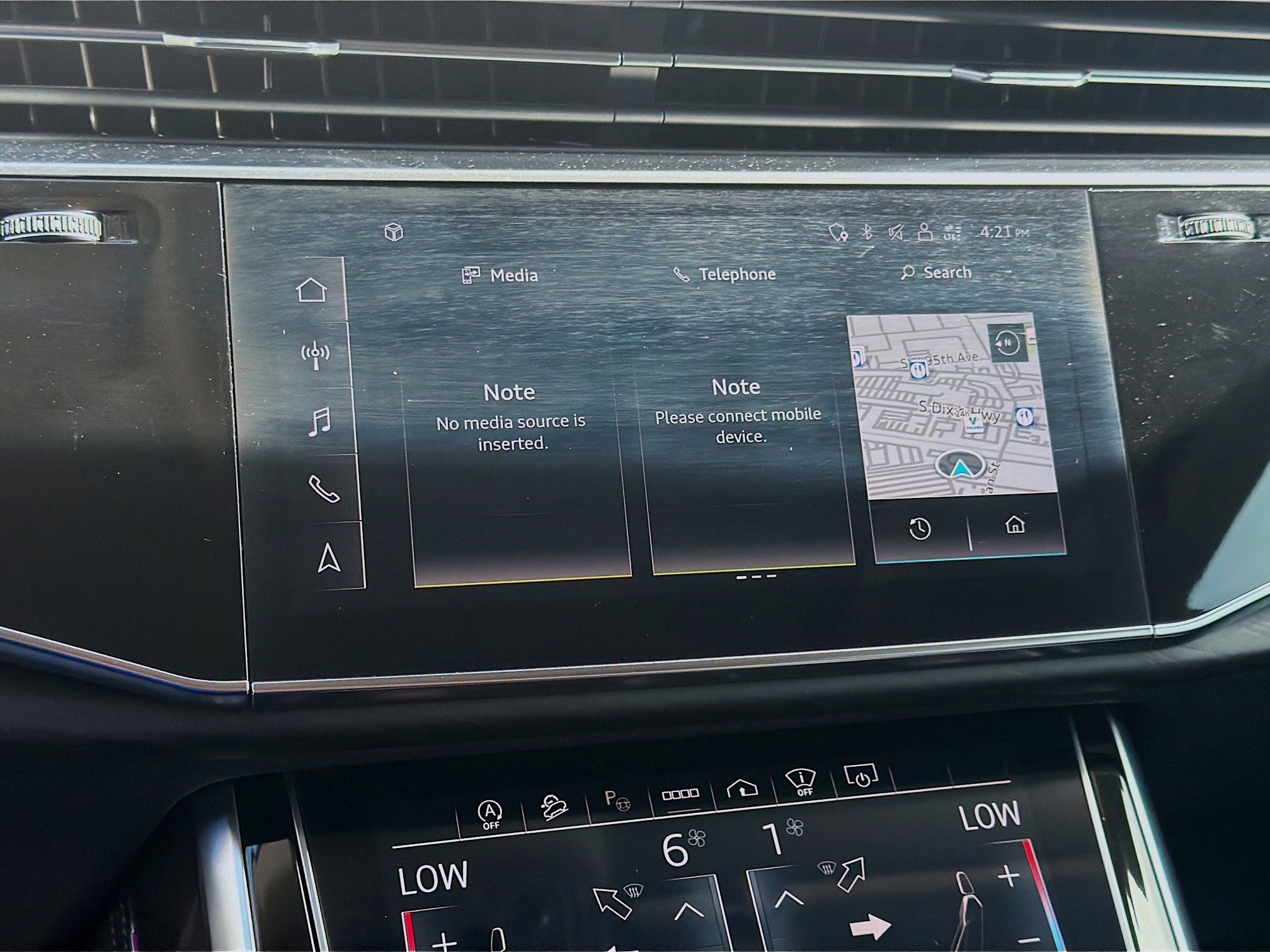 Used 2023 Audi Q8 Prestige image 10