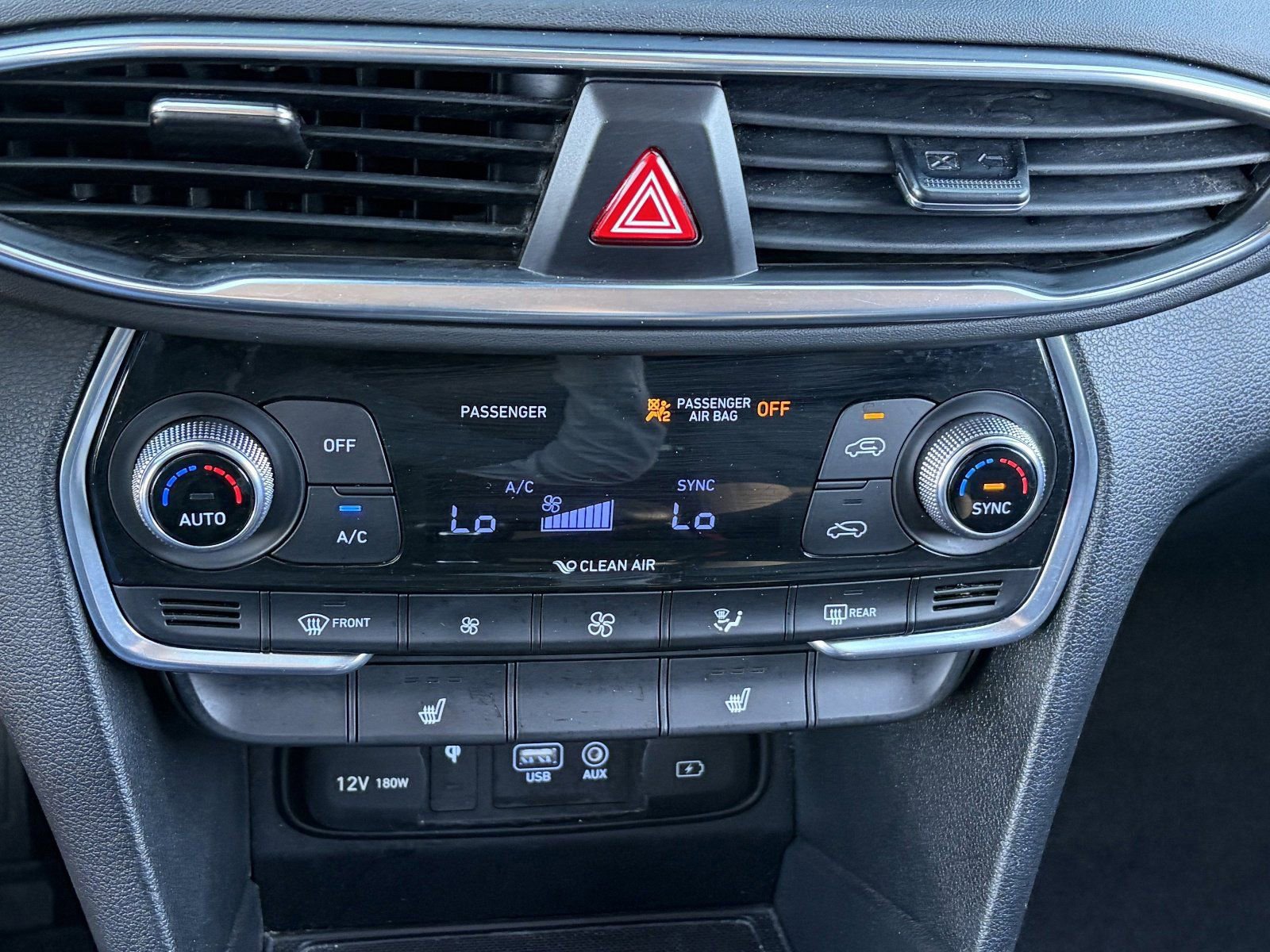 Used 2020 Hyundai Santa Fe SEL w/ Convenience Package FWD image 29