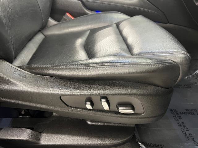 Used 2017 Cadillac XT5 Luxury w/ Driver Awareness Package FWD image 29