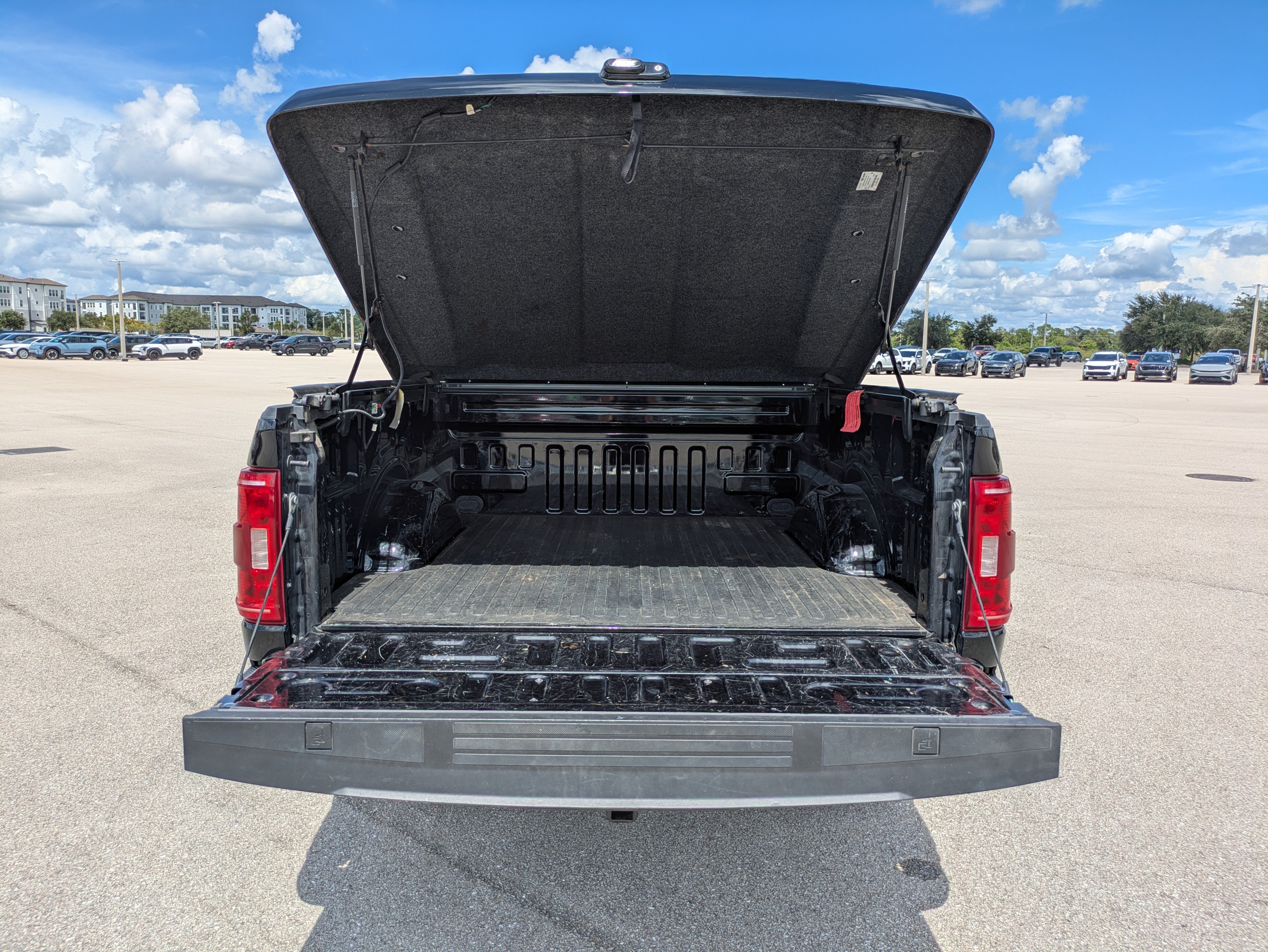 Used 2022 Ford F150 2WD SuperCrew image 13