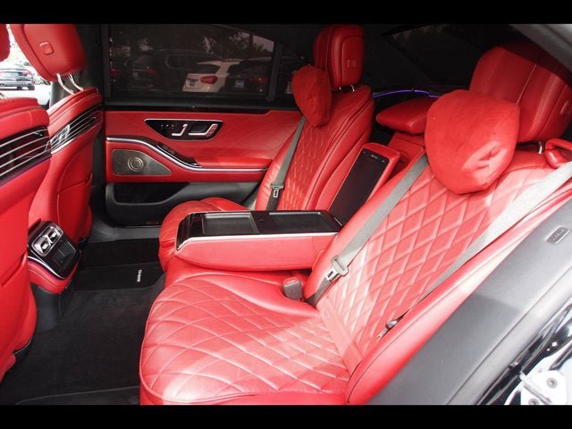 Used 2022 Mercedes-Benz S 580 4MATIC Sedan w/ AMG Line Package image 21