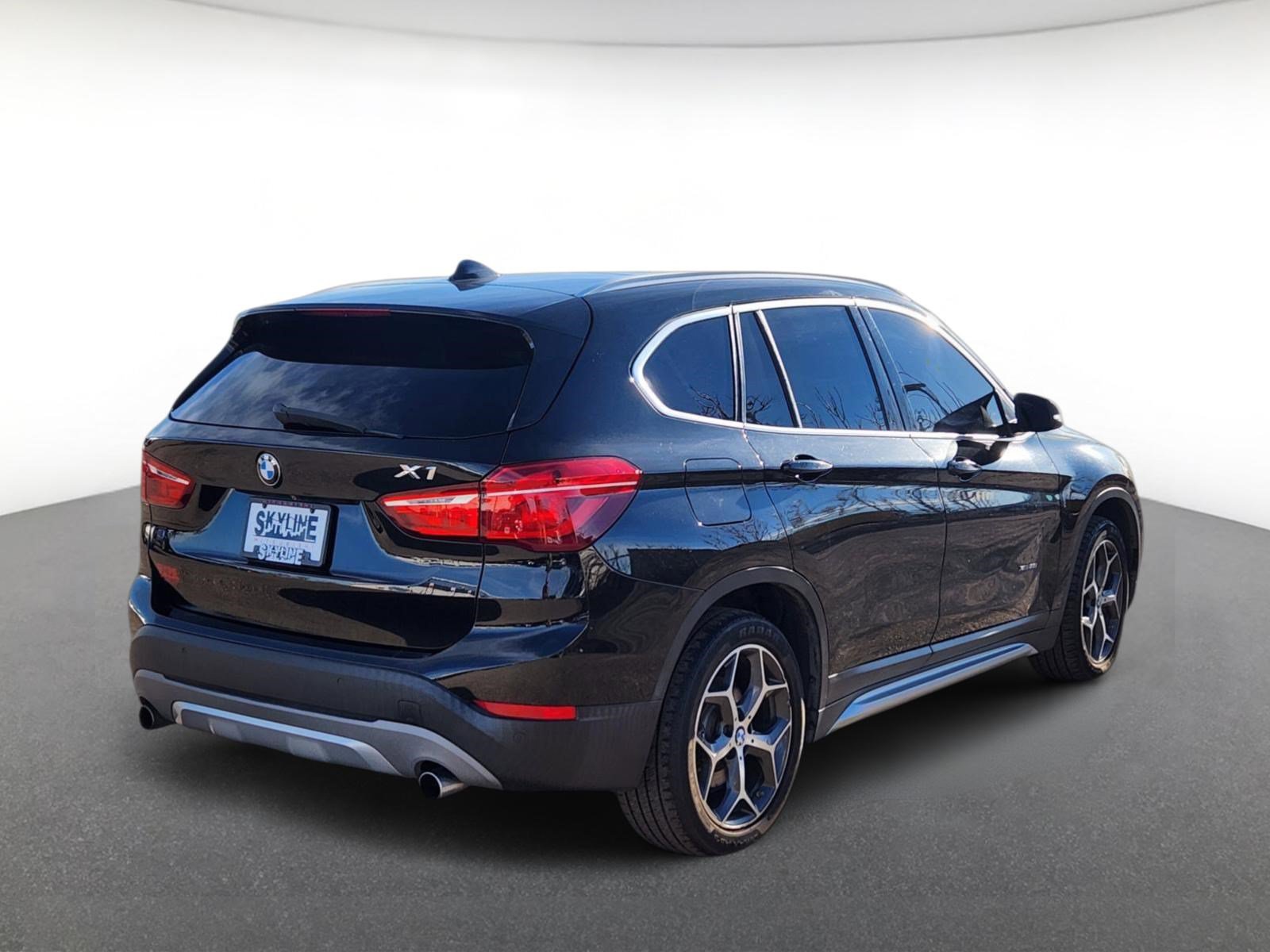 Used 2017 BMW X1 xDrive28i AWD/4WD image 3