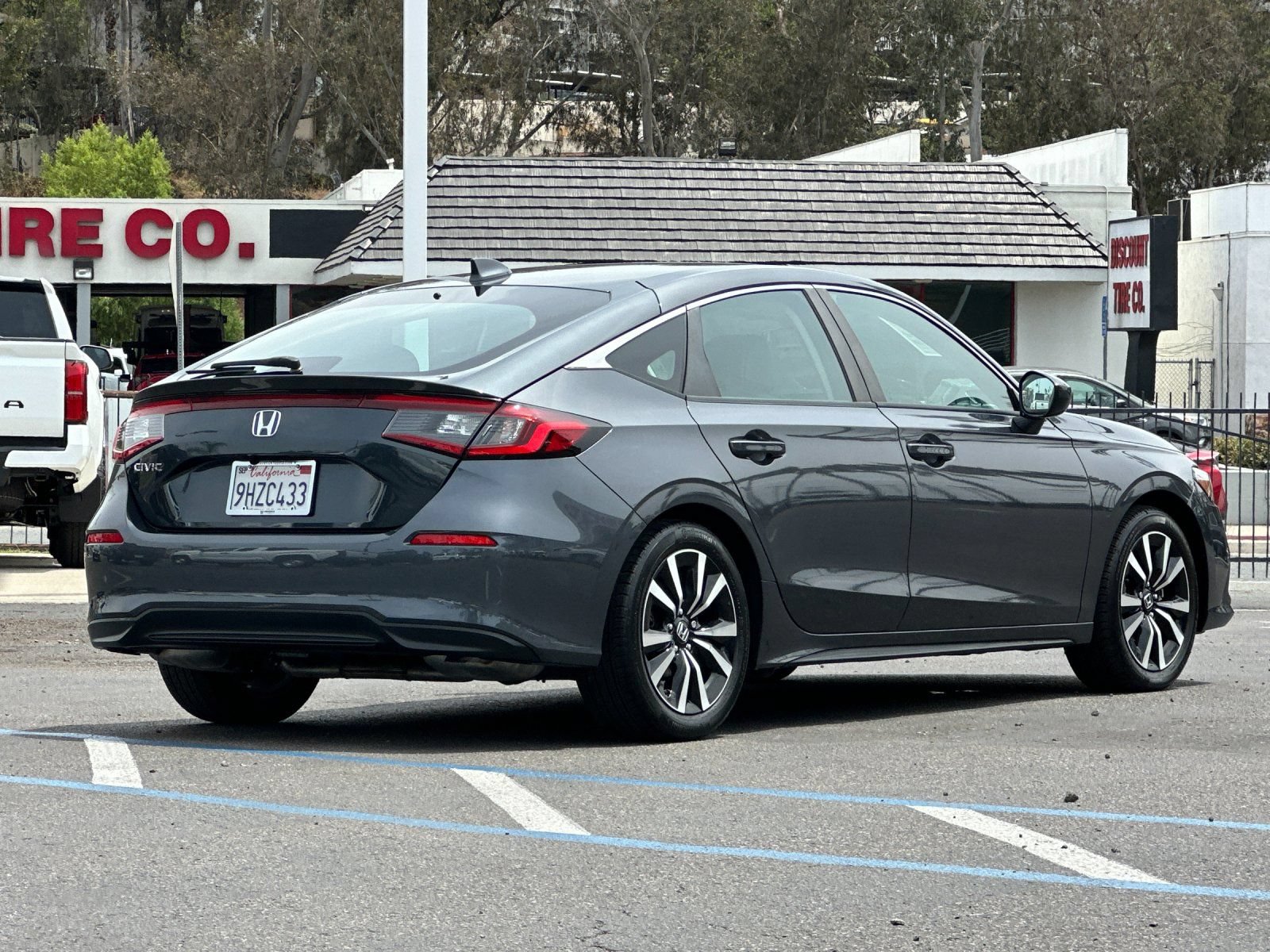 Used 2023 Honda Civic EX-L image 5
