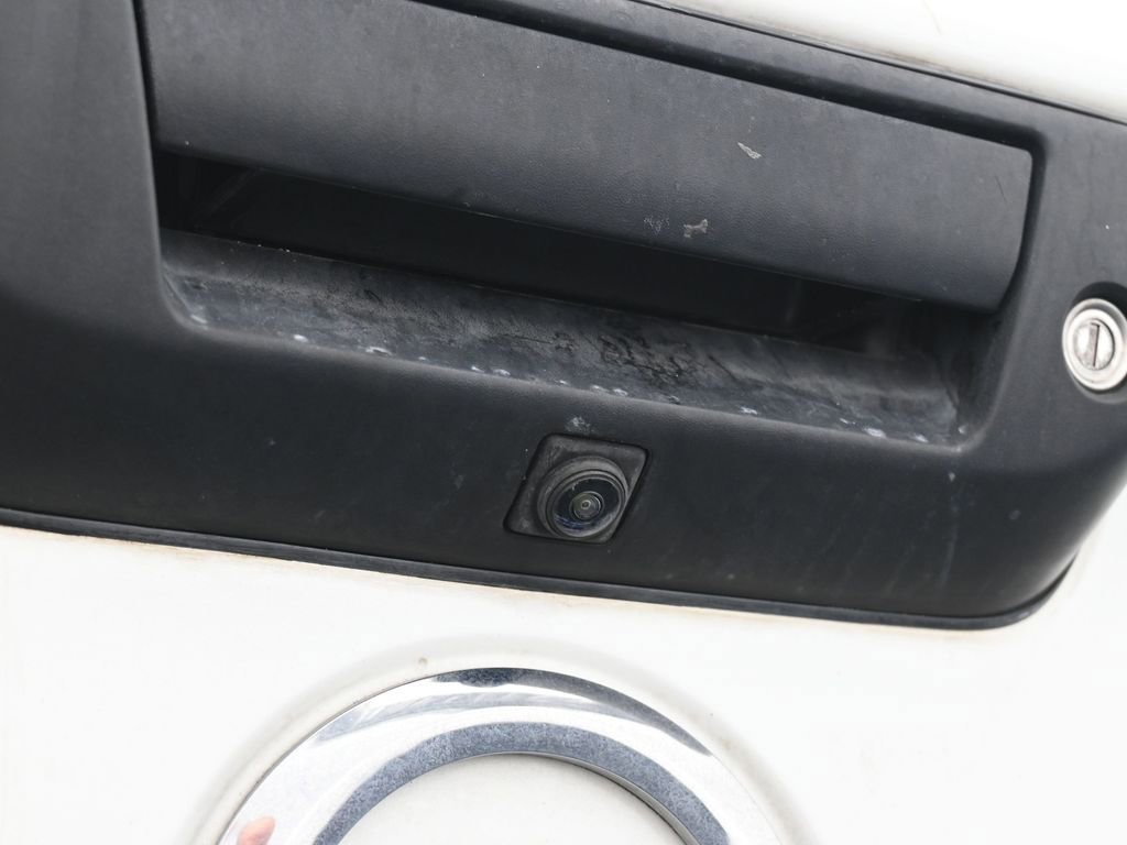 Used 2018 Nissan Titan PRO-4X w/ Pro-4x Convenience Package image 43