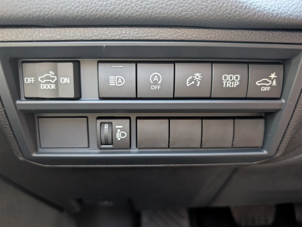 New 2026 Toyota Tundra Limited AWD/4WD image 24