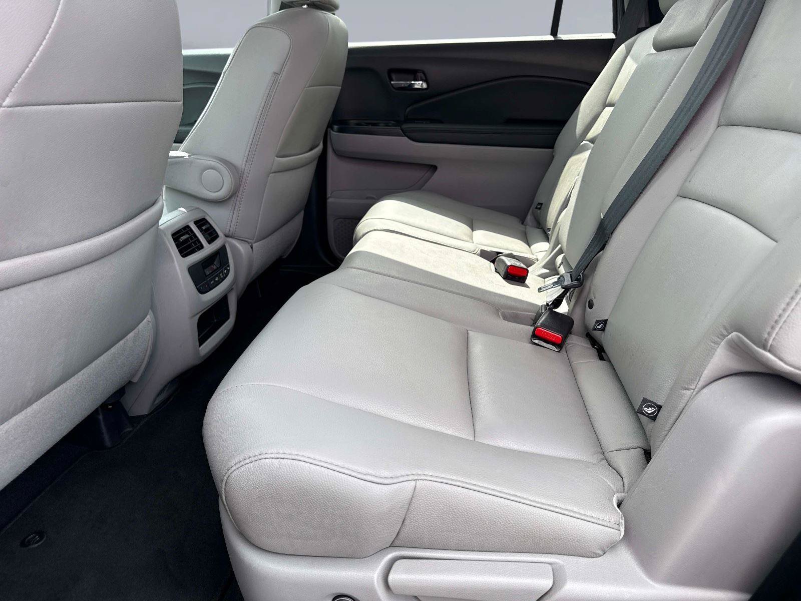 Certified 2017 Honda Pilot EX-L image 16