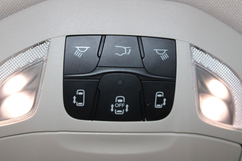 Used 2023 Chrysler Pacifica Touring-L FWD image 53