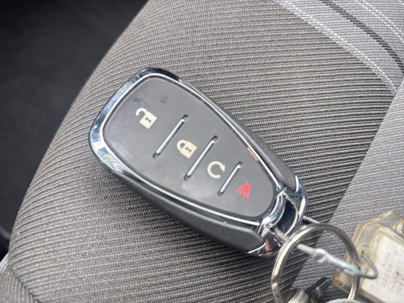 Used 2025 Chevrolet Blazer LT FWD image 25
