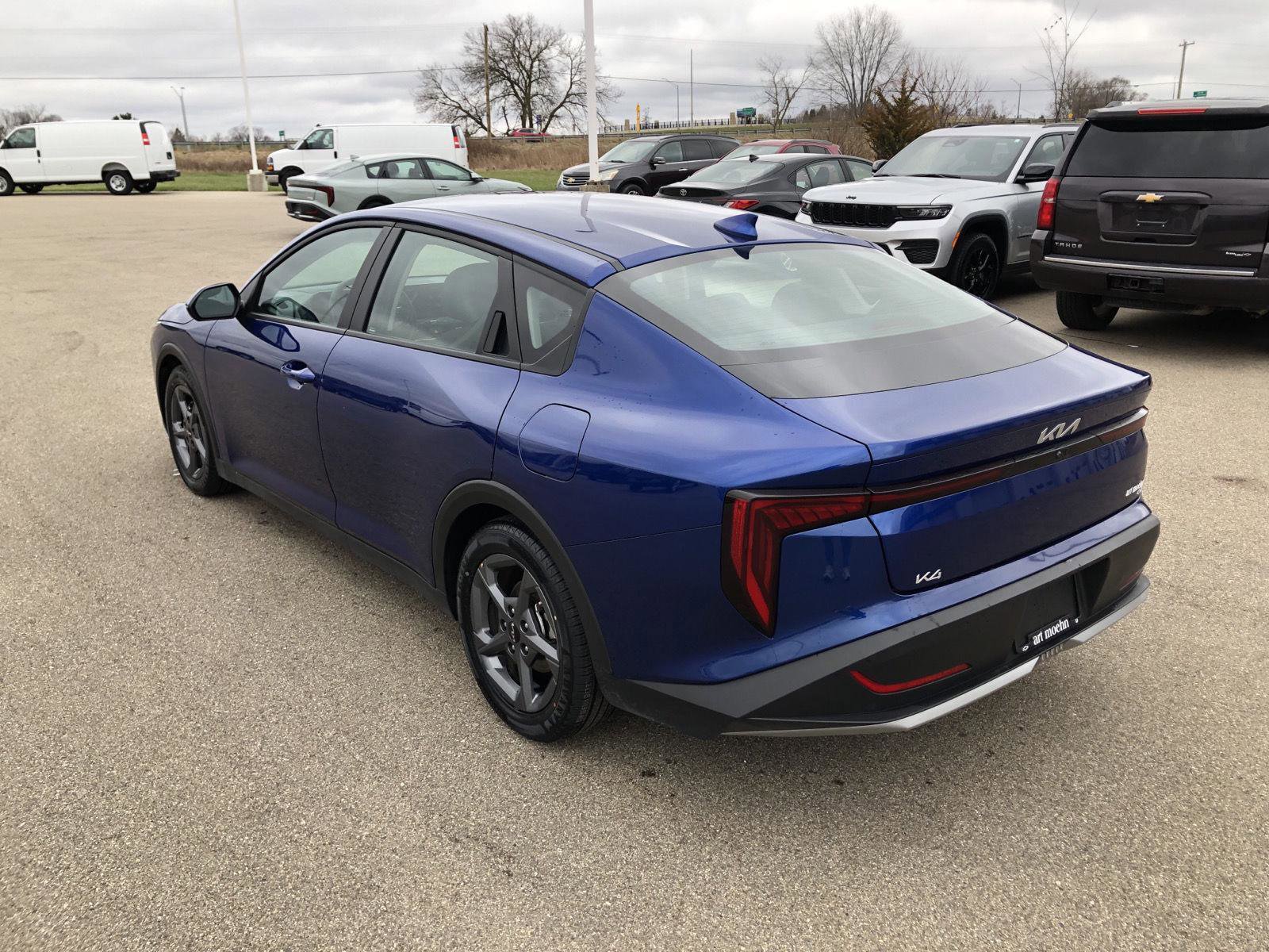 Used 2025 Kia K4 LXS image 4