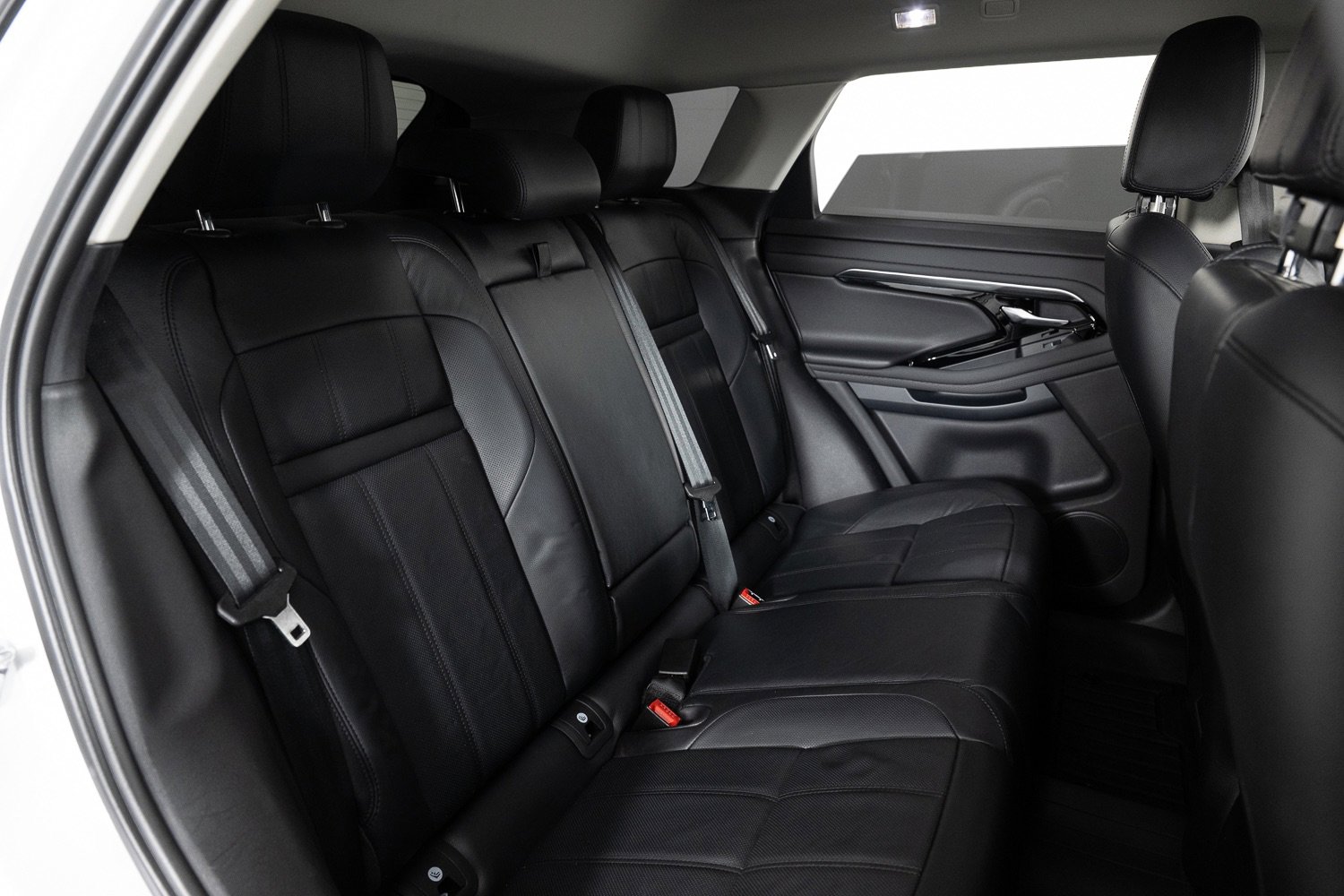 Used 2020 Land Rover Range Rover Evoque S image 23