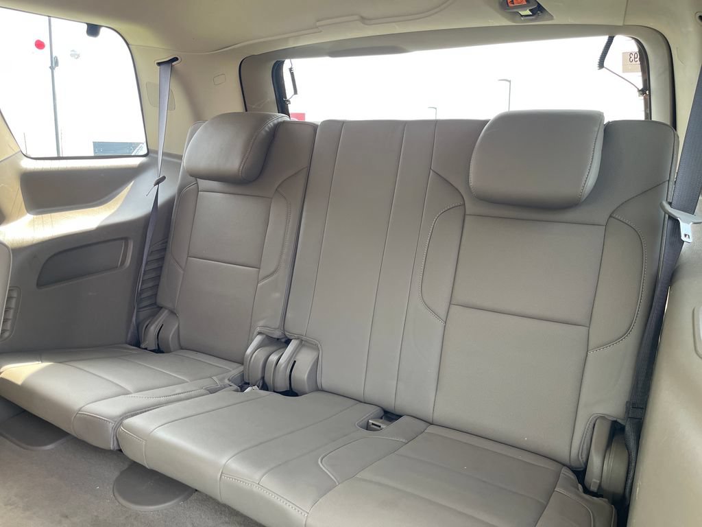 Used 2020 Chevrolet Tahoe Premier AWD/4WD image 24