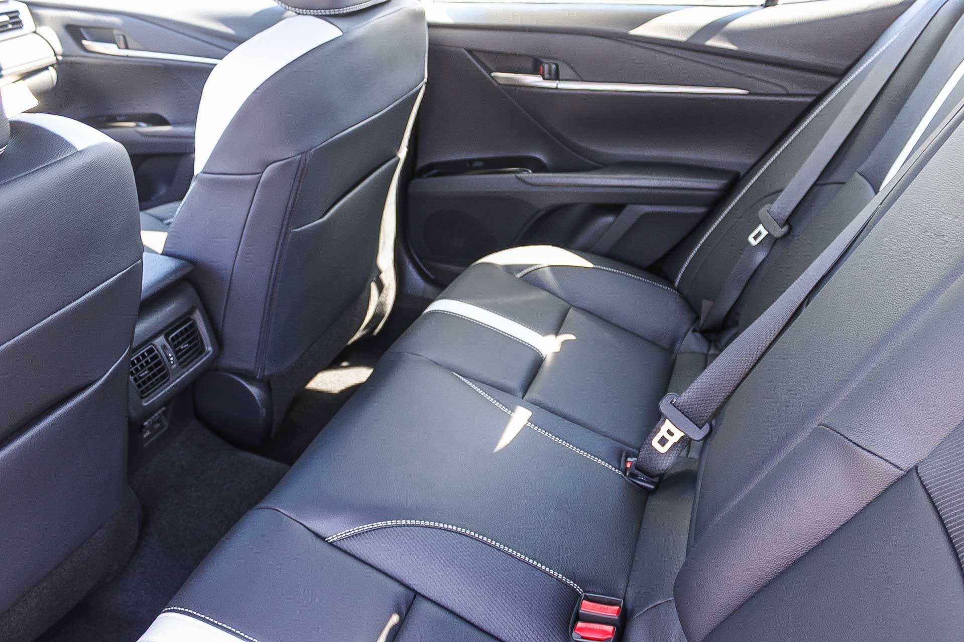 New 2026 Toyota Camry SE image 21