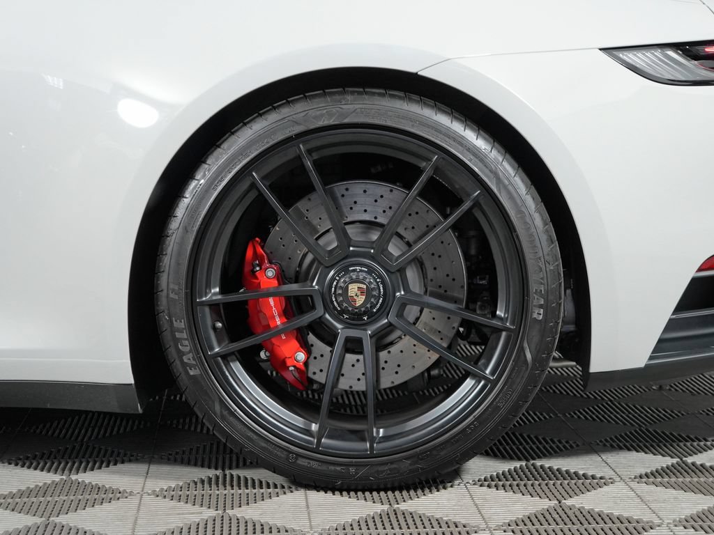 Certified 2024 Porsche 911 Targa 4 GTS AWD/4WD image 21