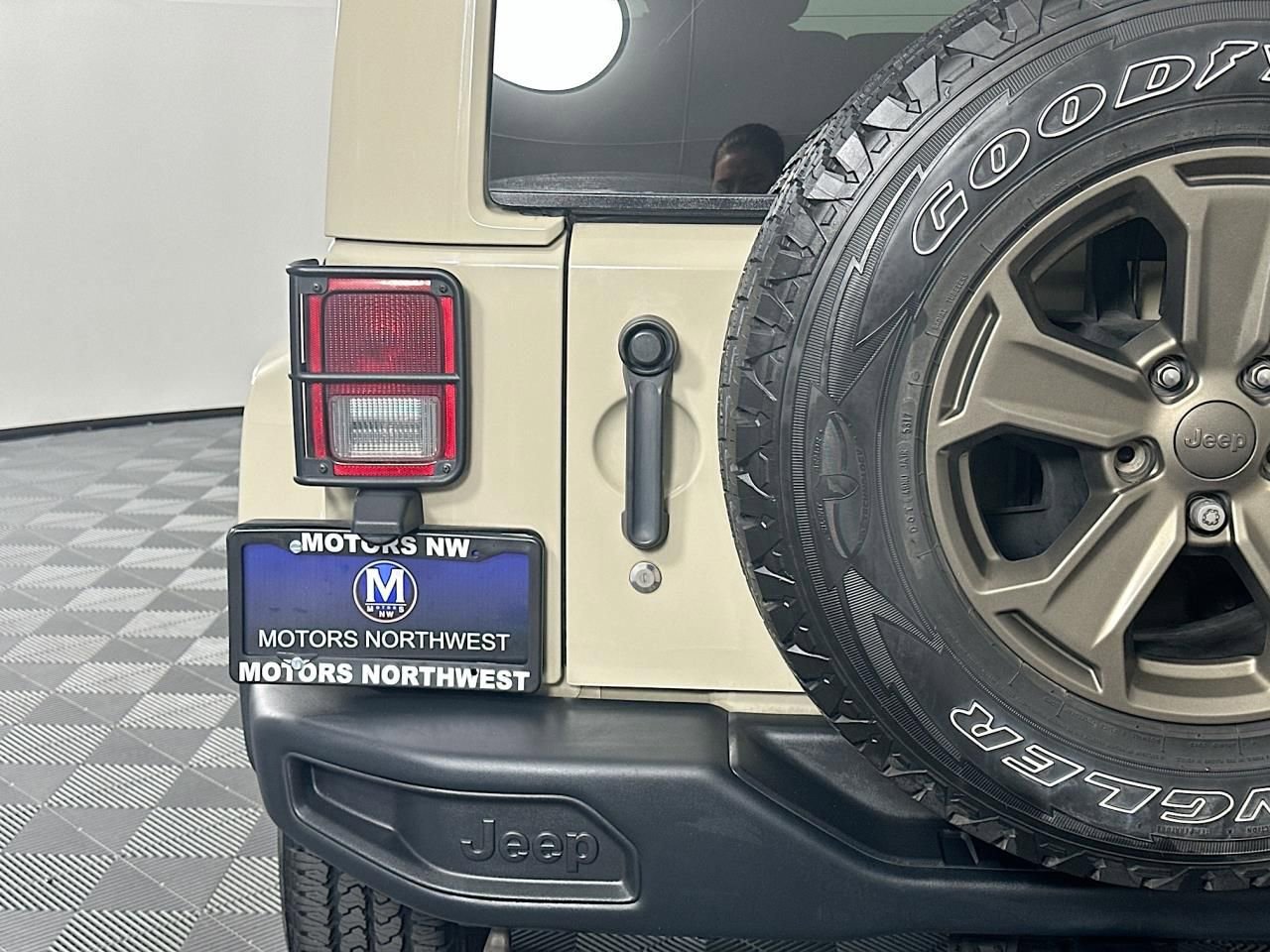 Used 2018 Jeep Wrangler Unlimited Sport image 13
