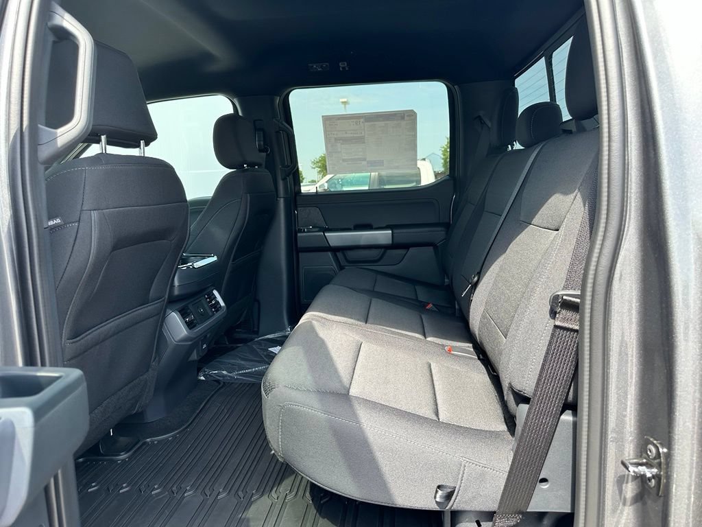New 2026 Ford F150 XLT w/ Equipment Group 302A MID AWD/4WD image 18