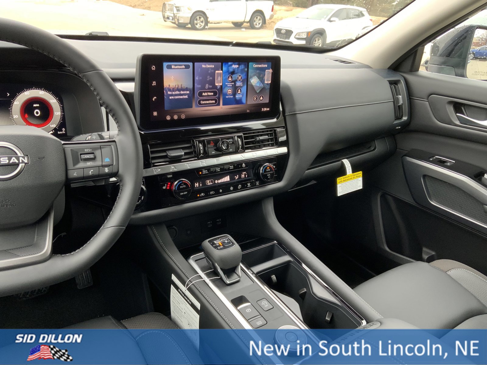 New 2026 Nissan Pathfinder SL image 7