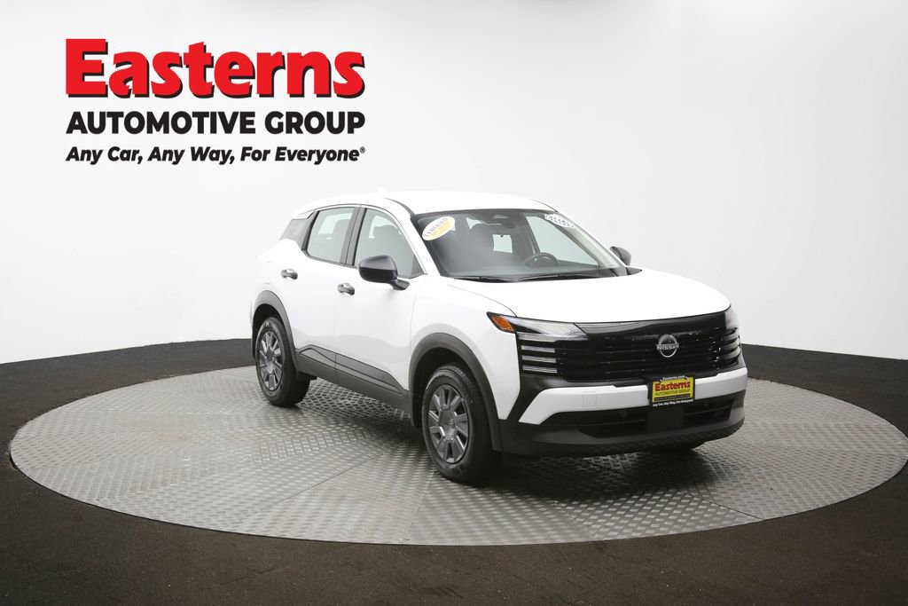 Used 2025 Nissan Kicks S image 49