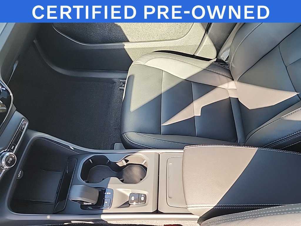 Used 2025 Volvo XC40 B5 Core w/ Protection Package Premier AWD/4WD image 12