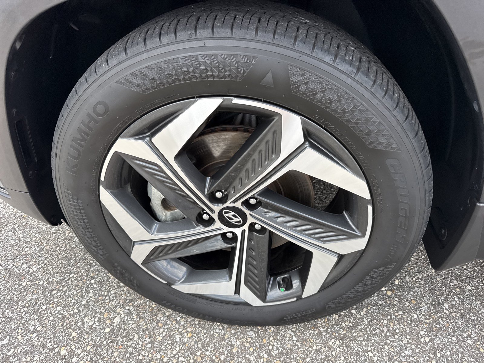 Certified 2024 Hyundai Tucson Limited FWD image 10