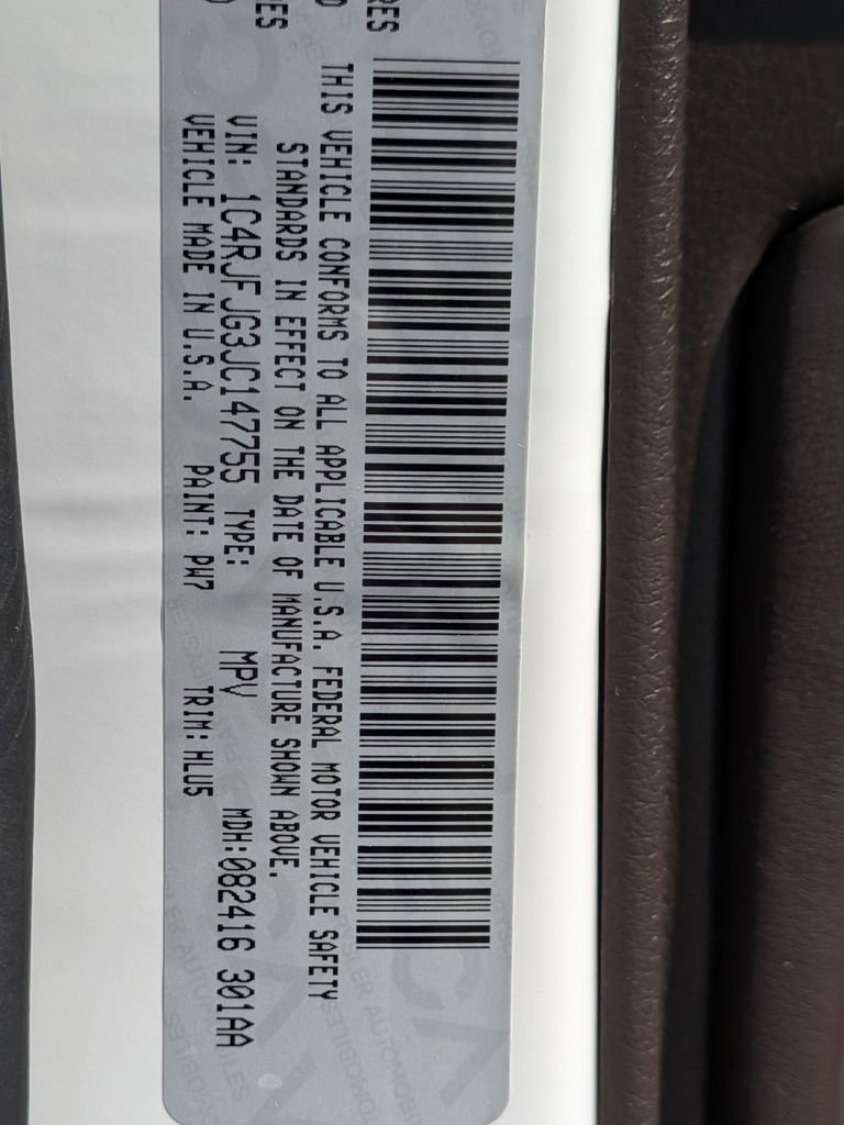 Used 2018 Jeep Grand Cherokee Summit w/ Platinum Series Group image 36