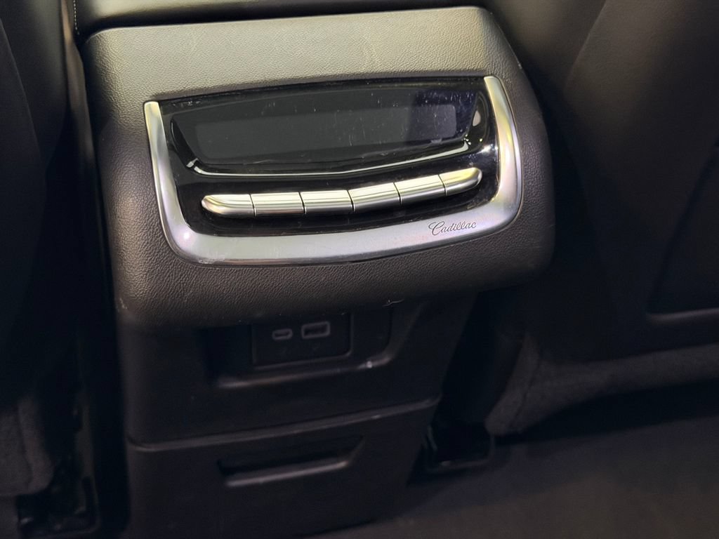 Used 2023 Cadillac XT6 Premium Luxury AWD/4WD image 25