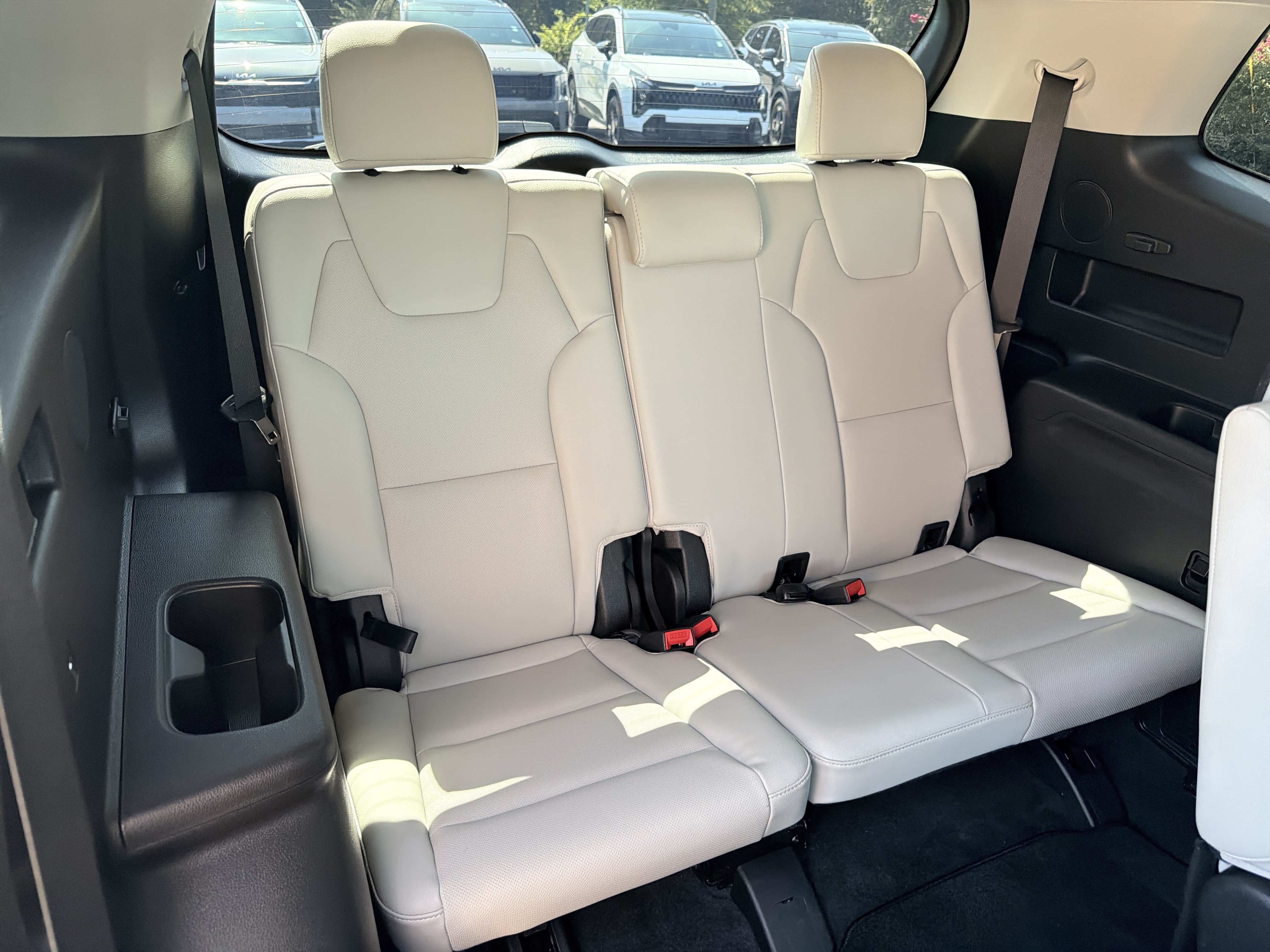 Used 2024 Kia Telluride SX FWD image 15