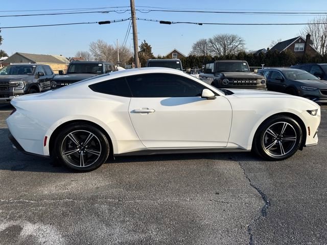 Used 2024 Ford Mustang Coupe image 6