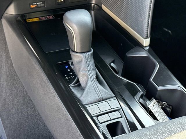 Used 2025 Toyota Camry SE w/ Convenience Package image 23