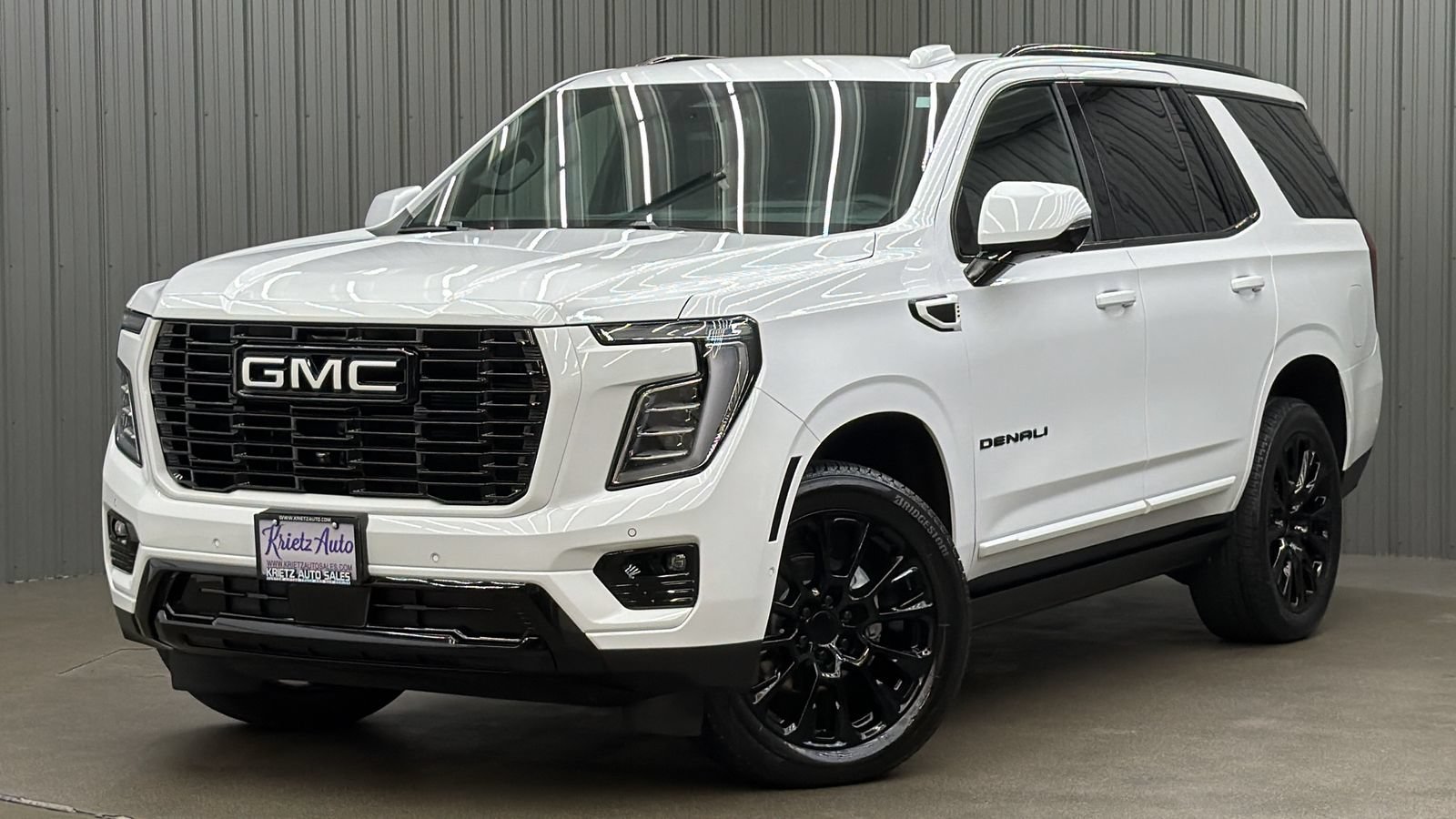 Used 2026 GMC Yukon Denali w/ Sun & Power Step Package