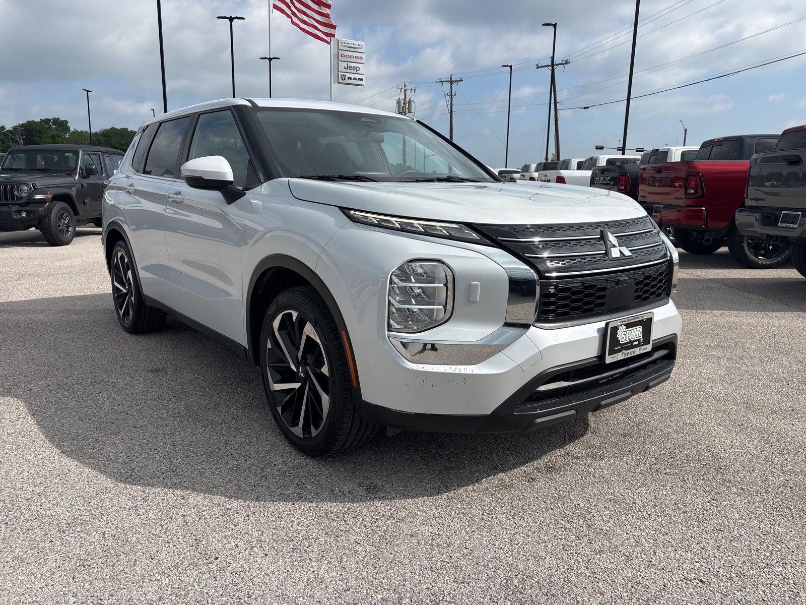 Used 2022 Mitsubishi Outlander ES AWD/4WD image 8