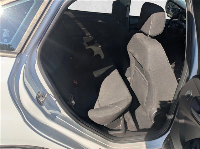 Used 2018 Ford Focus SEL FWD image 17