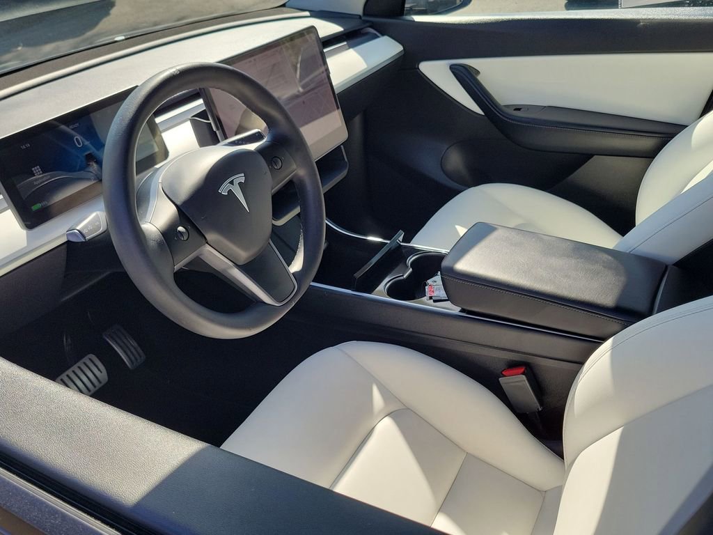 Used 2021 Tesla Model Y Long Range AWD/4WD image 10