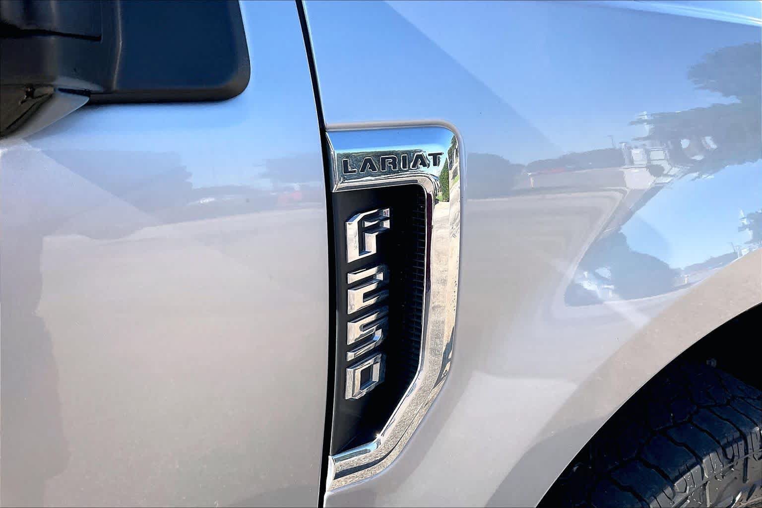 Used 2022 Ford F250 Lariat w/ Lariat Ultimate Package AWD/4WD image 10