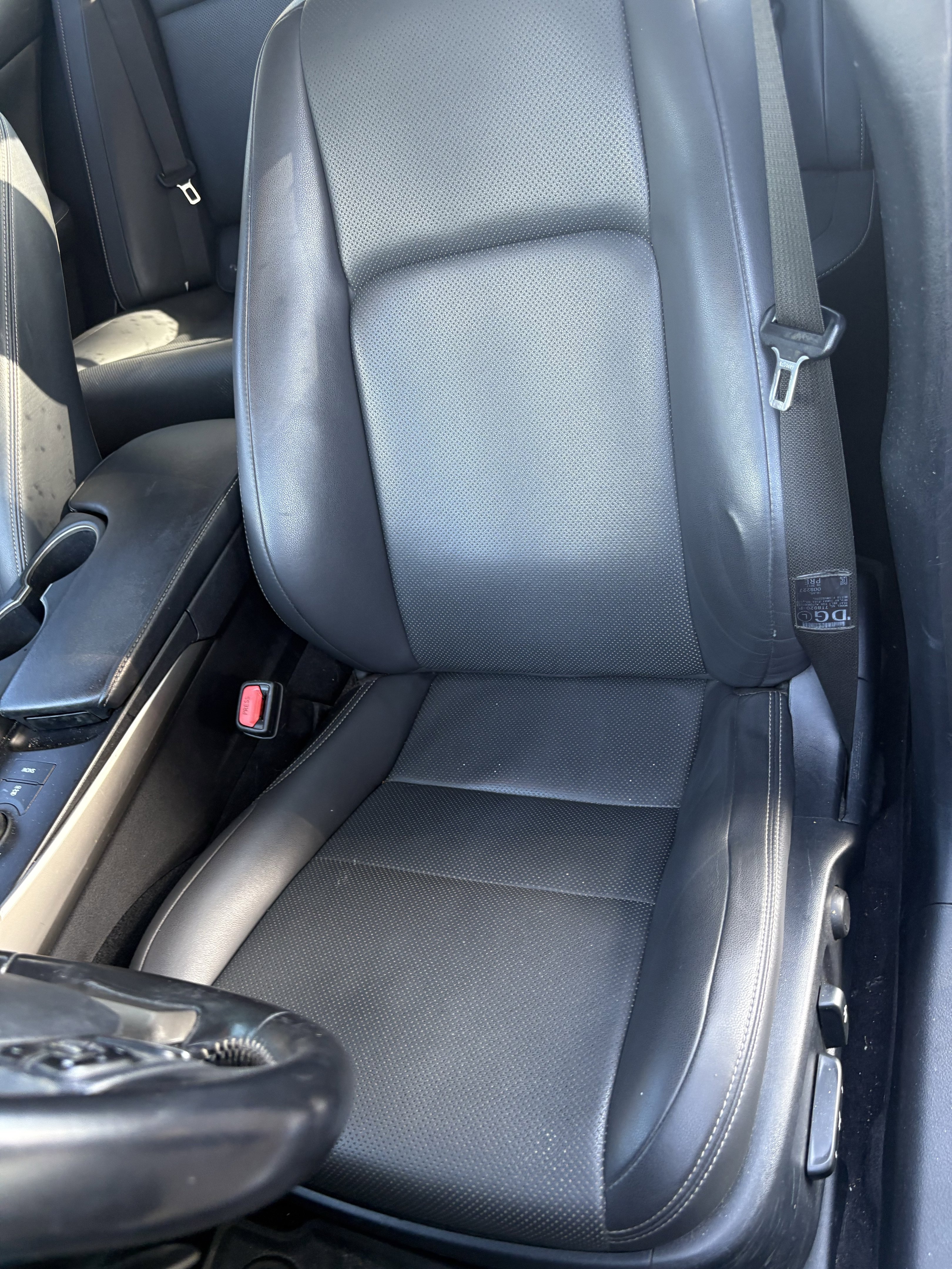 Used 2017 Lexus IS 200t w/ Premium Package RWD image 12