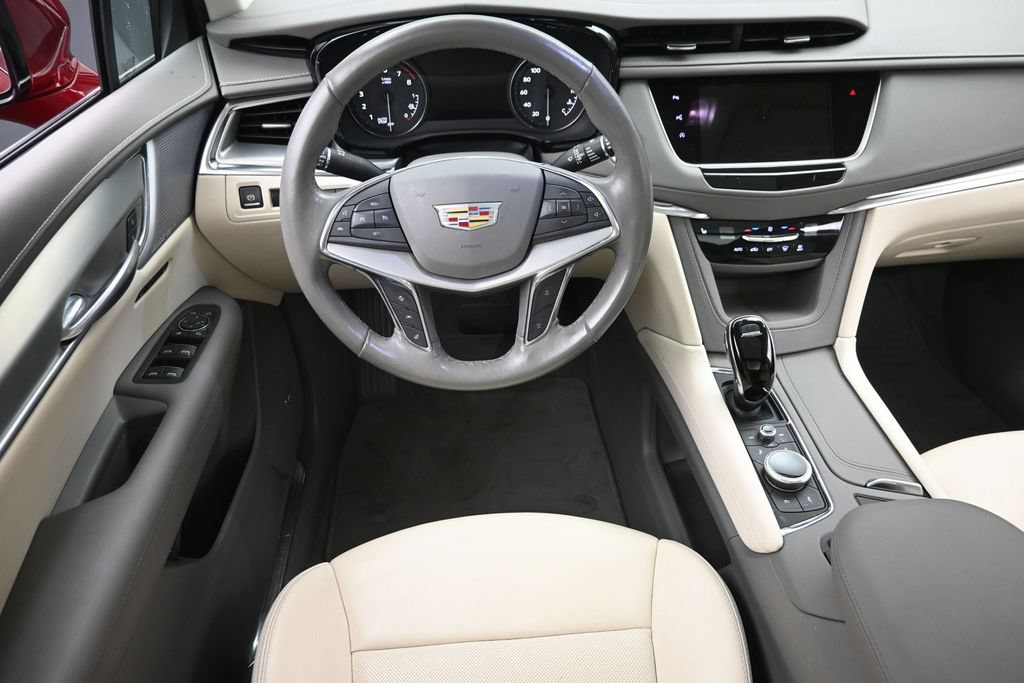 Used 2021 Cadillac XT5 Premium Luxury AWD/4WD image 15