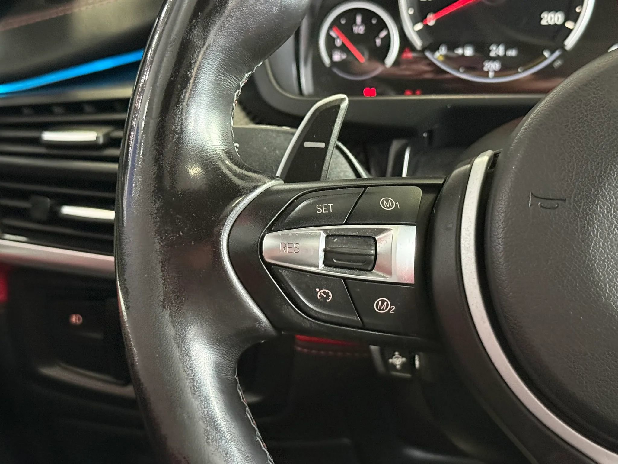 Used 2017 BMW X5 M image 9
