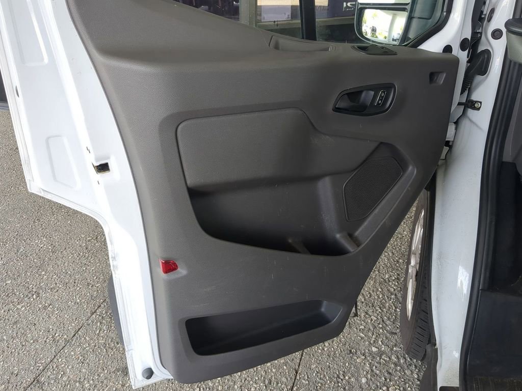 Used 2024 Ford Transit 350 XLT image 25