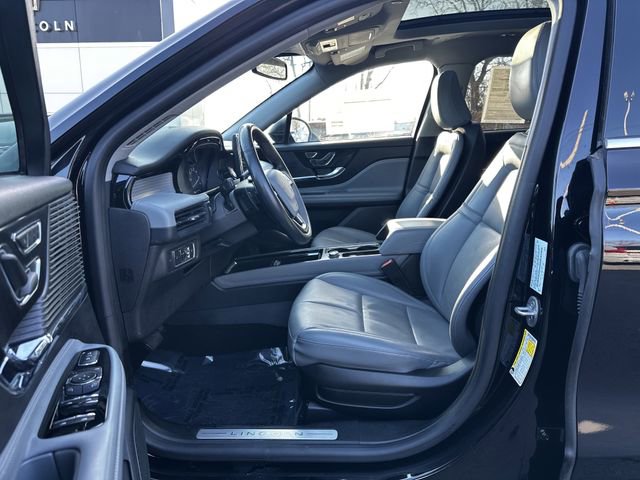 Used 2022 Lincoln Corsair AWD w/ Premium Package image 19