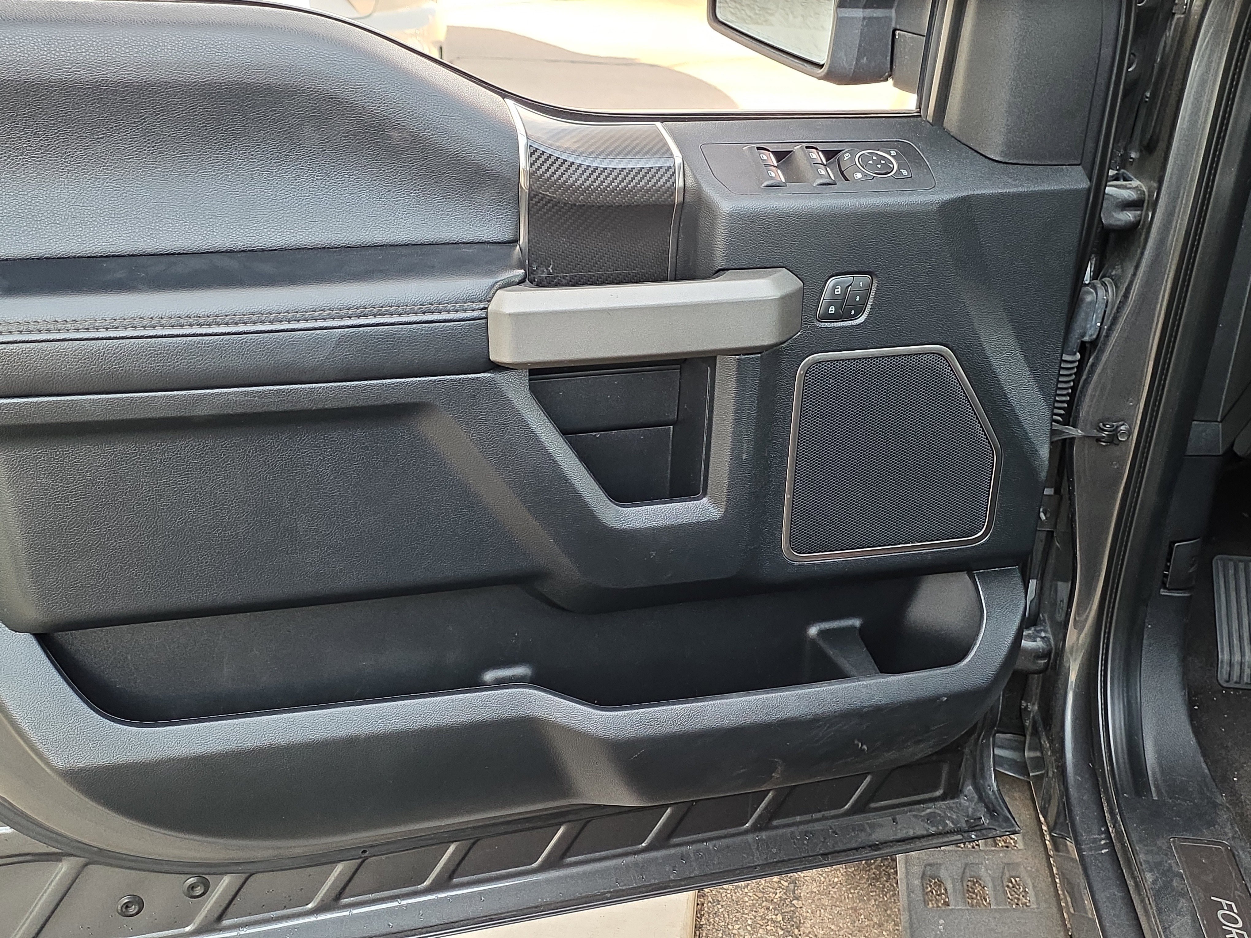 Used 2020 Ford F150 Raptor w/ Equipment Group 802A Luxury image 13