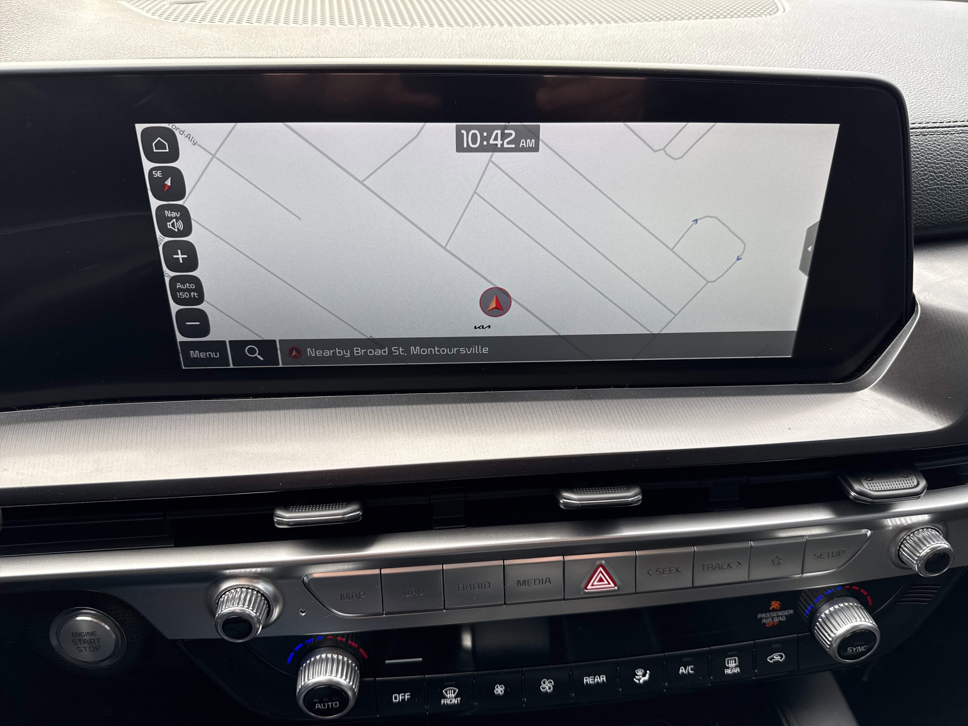 Used 2024 Kia Telluride LX AWD/4WD image 28