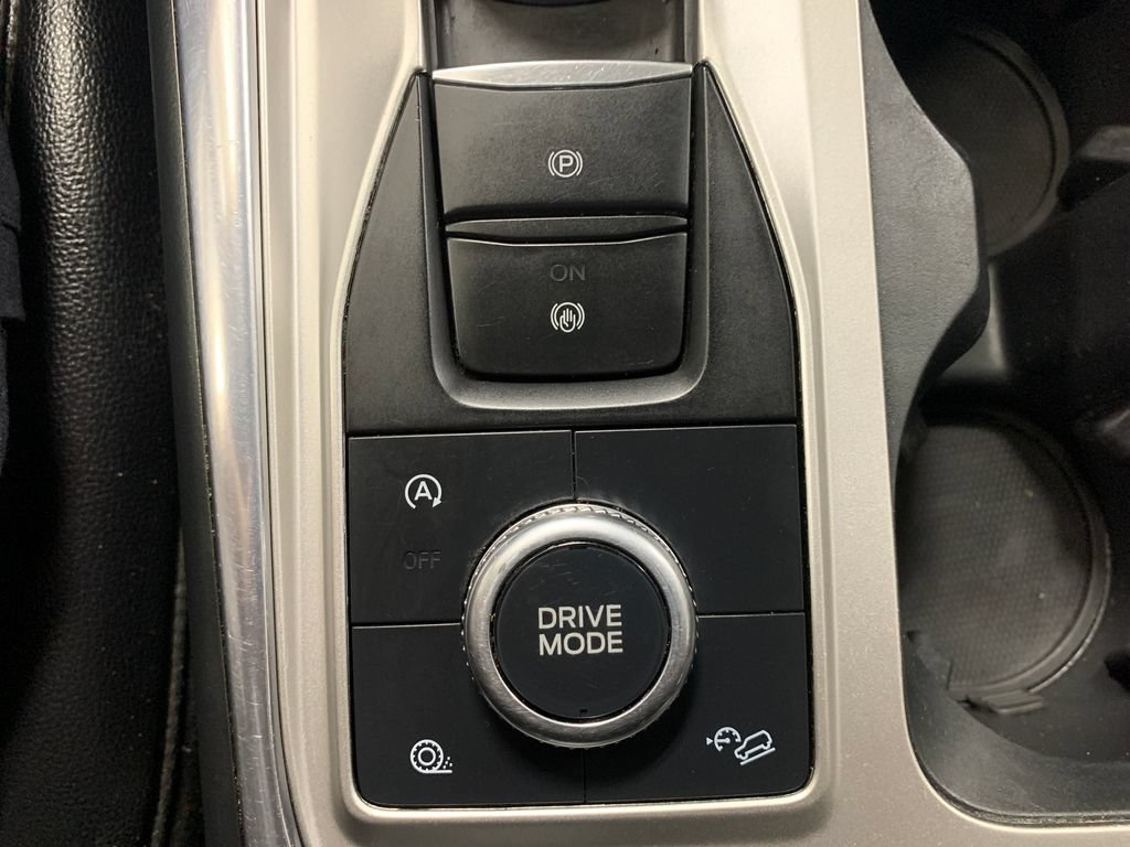 Used 2020 Ford Explorer XLT w/ Equipment Group 202A AWD/4WD image 28