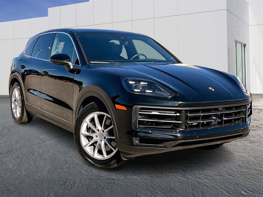 Used 2024 Porsche Cayenne image 9