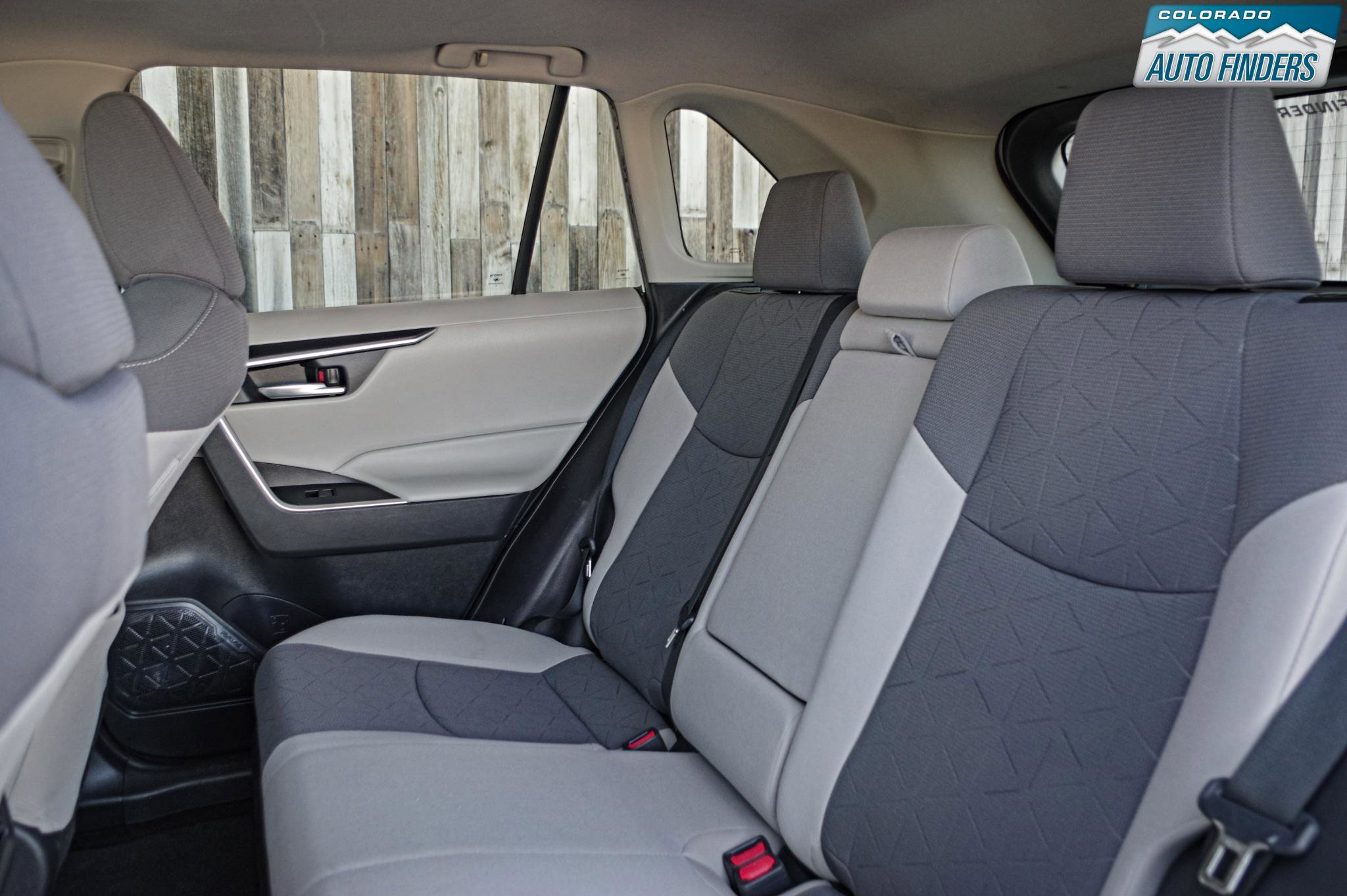 Used 2020 Toyota RAV4 XLE w/ Convenience Package image 25