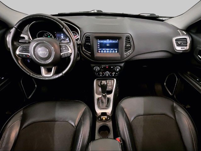 Used 2018 Jeep Compass Latitude w/ Popular Equipment Group AWD/4WD image 14