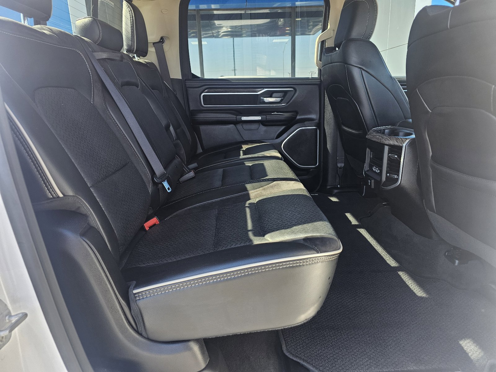 Used 2020 RAM 1500 Laramie image 11