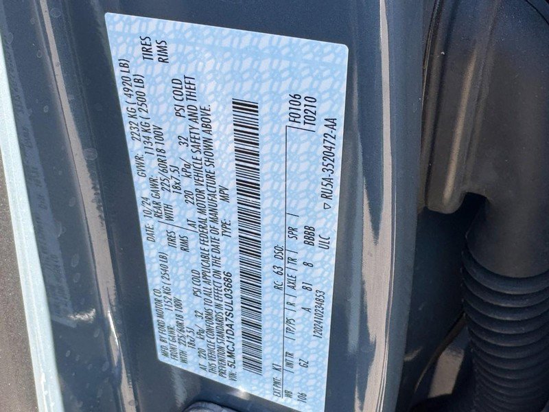 Used 2025 Lincoln Corsair AWD w/ Equipment Group 101A image 25